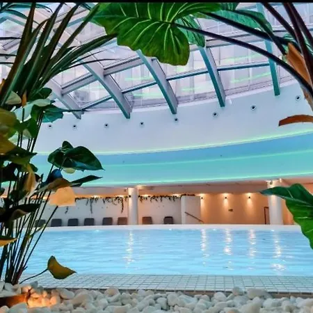 Hanza Tower Casino Sauna & Jacuzzi & Pool Daire