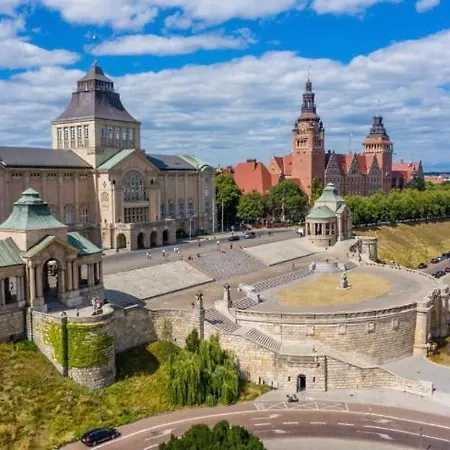 Hanza Tower Casino Sauna & Jacuzzi & Pool Daire *