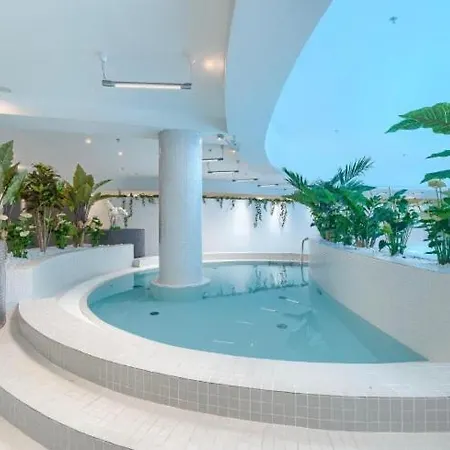 Hanza Tower Casino Sauna & Jacuzzi & Pool Daire